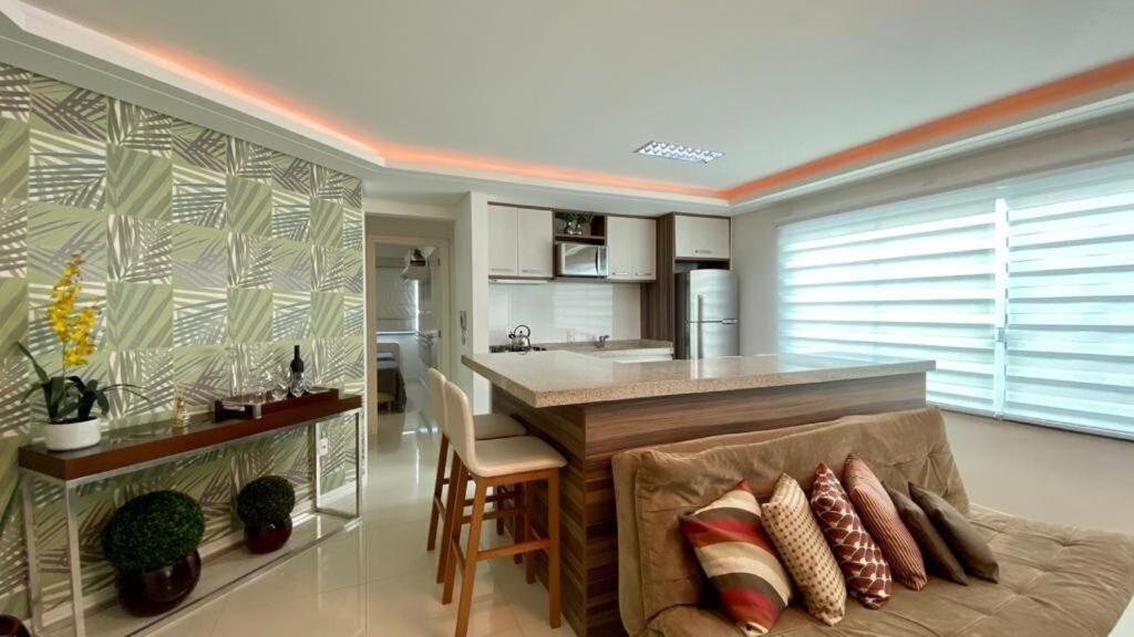 Solar Das Ilhas - Aconchegante Apartamento Na Linda Praia De 4 Ilhas Bombinhas Exterior photo
